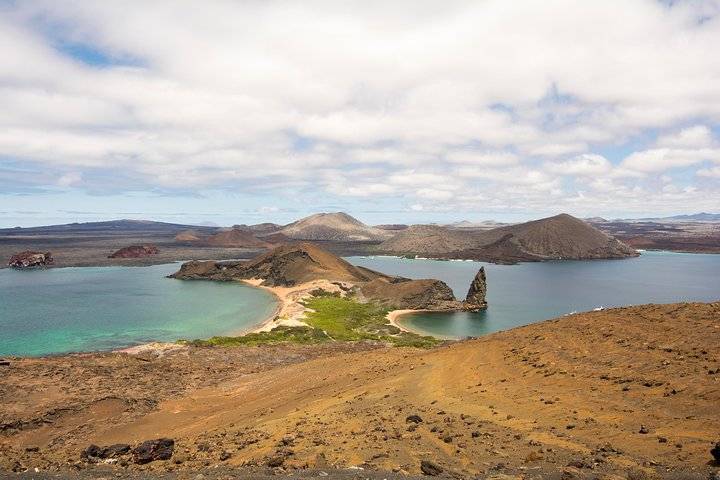 Bartolomé Island, Santa Cruz