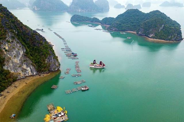 Ha Long Bay