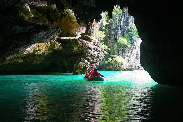 James Bond Island