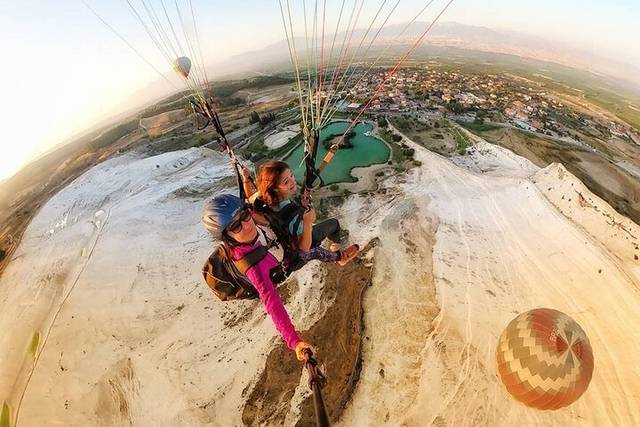 Paragliding