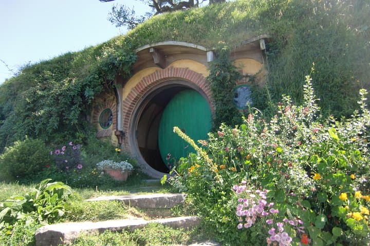 Hobbiton Movie Set Tour from Auckland