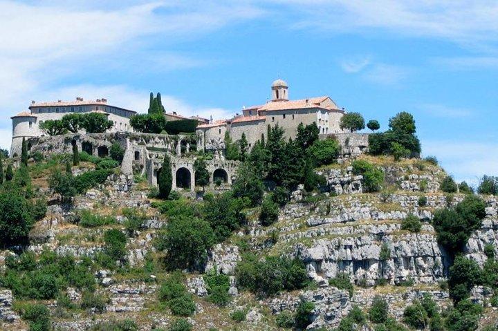 Cannes, Grasse, Gourdon, & Saint-Paul-de-Vence /Day Trip
