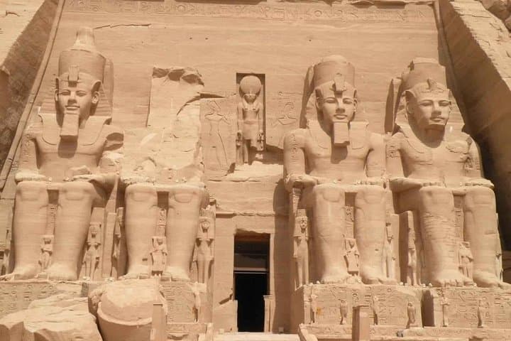 Egypt 9 Days- Cairo Pyramids and Nile Cruise from Luxor to Aswan and Abu Simbel