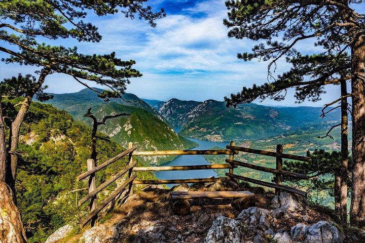 Sarajevo to/from Belgrade UNESCO Transfer Day Tour (Fees Incl.)