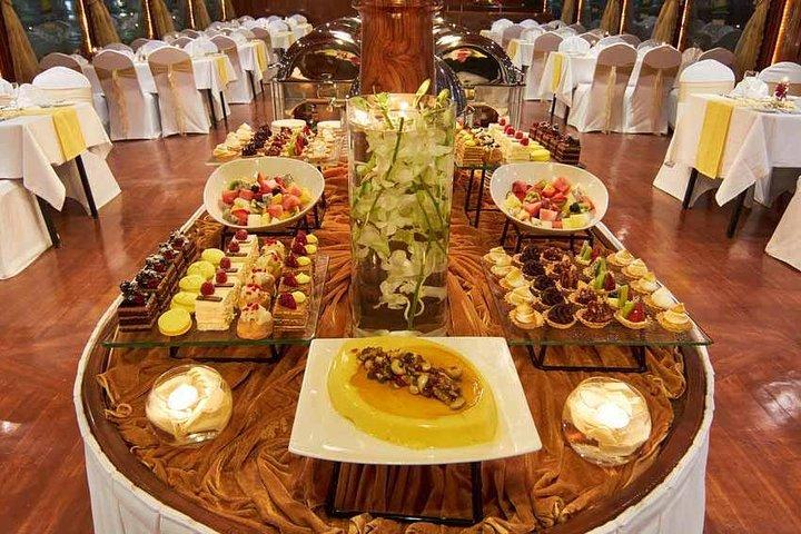 Dhow Cruise Dinner in Dubai Marina