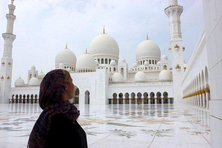 Private Tour : Louvre Museum Abu Dhabi & Sheikh Zayed Grand Mosque visit