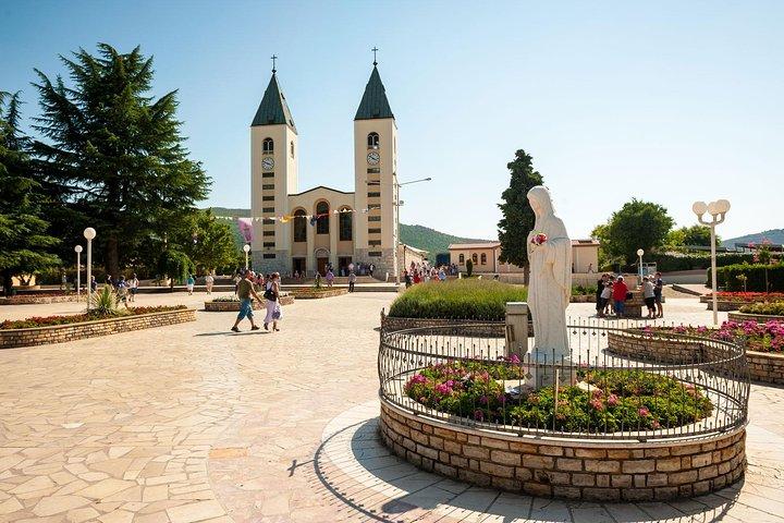 Dubrovnik to Medjugorje & Kravice - Day Trip with Luxury Vehicle