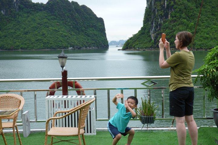 Halong Bay Relaxing Trip - 2 Days 1 Night on Cruise