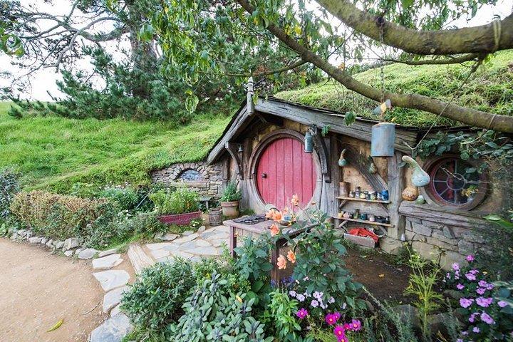 Hobbiton Movie Set Shore Excursion from Tauranga (6 Hours)