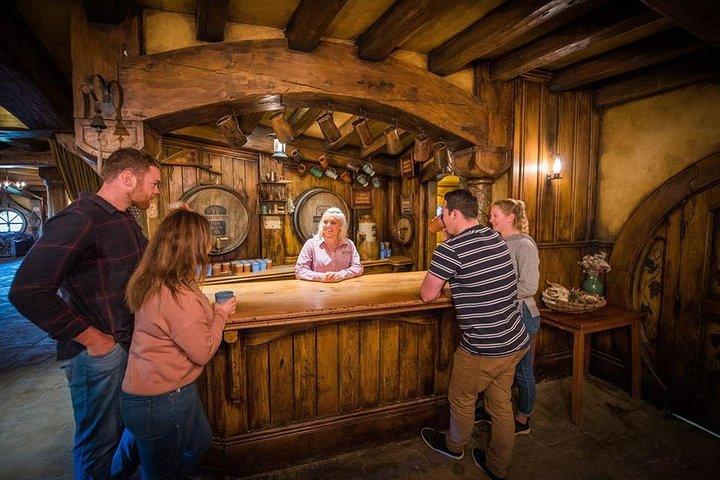 Hobbiton Movie Set Shore Excursion from Tauranga (6 Hours)