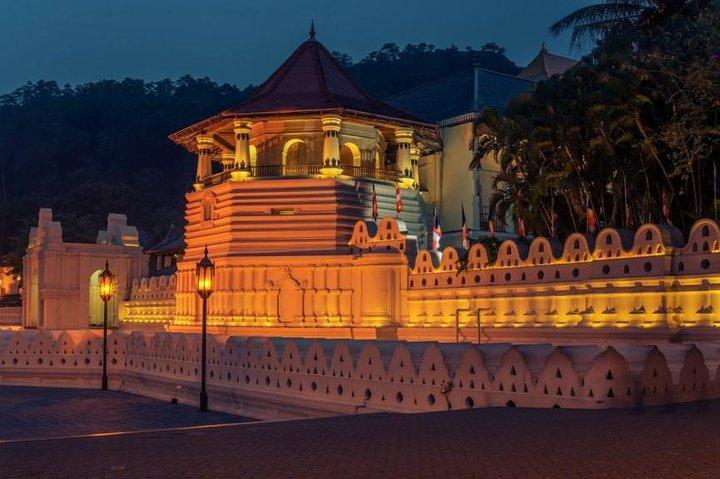 Culture of the Hills Tour from Galle (2 Days)