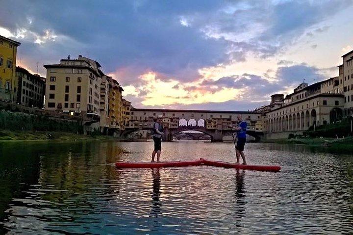 SUP at Ponte Vecchio with a Floating Drink - Florence Paddleboarding
