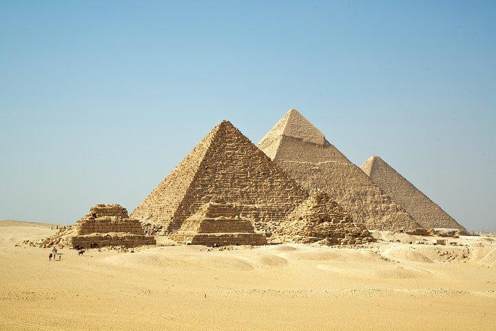 All Inclusive day tour to Giza pyramids, Egyptian museum and Felucca