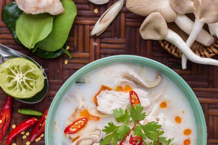 Phuket Thai Cooking Class with Market Tour & Pickup