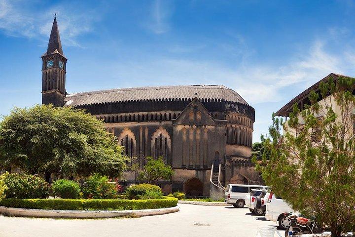 Spices and Stone Town Tour in Zanzibar