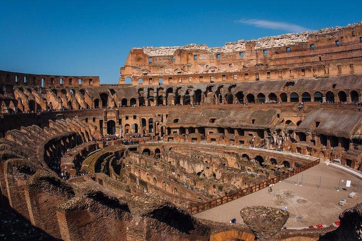 Colosseum Tour with Ancient Rome max 12 people