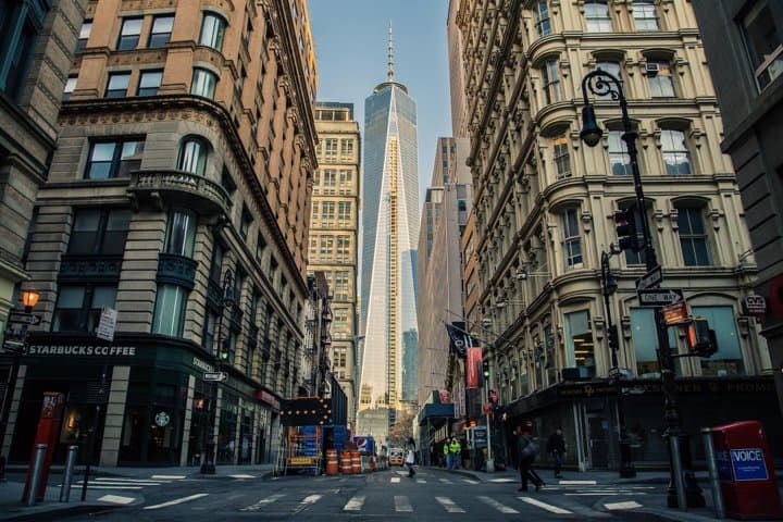 Lower Manhattan & 9/11 Memorial Exclusive Guided Walking Tour