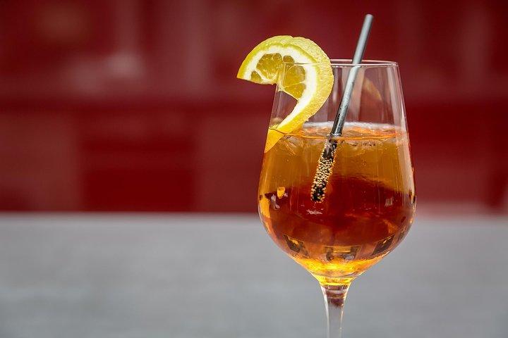 Traditional Spritz and Cicchetti Experience in Venice
