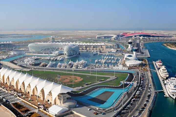 From Dubai: Abu Dhabi Tour w/ Grand Mosque & Qasar Al Watan