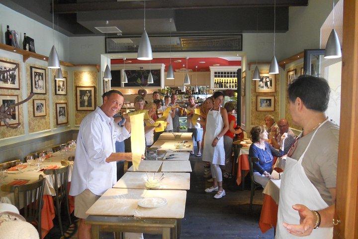 Authentic Roman Cooking Class & Market Experience