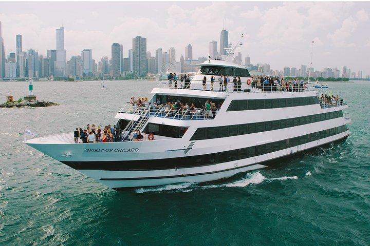 City Cruises Chicago: Signature Lunch Cruise on Lake Michigan