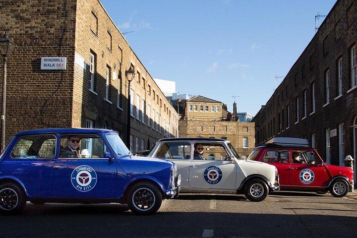 Private Tour of London's Landmarks in a Classic Car