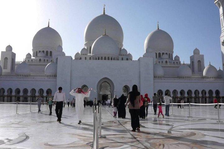 Private Abu Dhabi Day Tour From Ras Al Khaimah