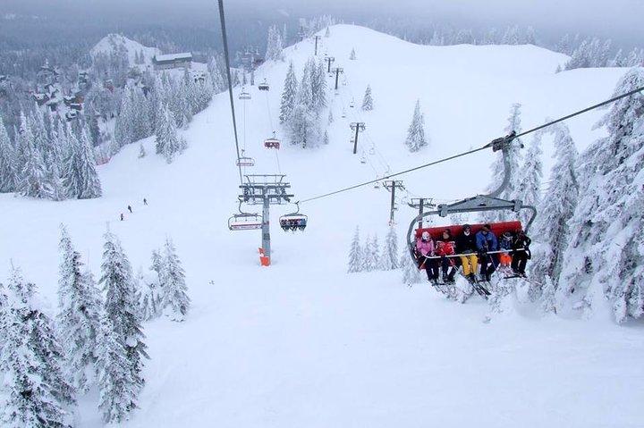 Sarajevo: Olympic Mountains and Spring of Bosna River Tour