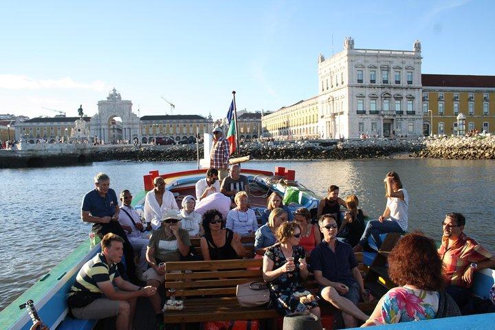 Lisbon Traditional Boats - Express Cruise - 45min