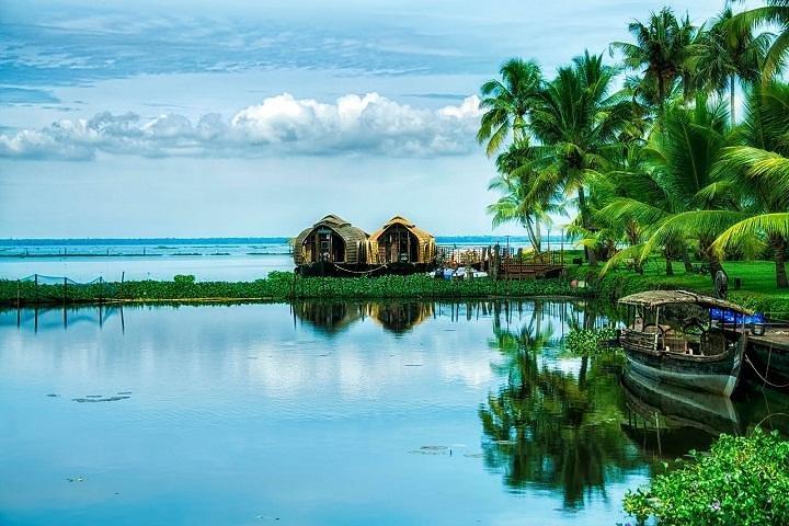South India Tour- Temple Architecture and Backwaters