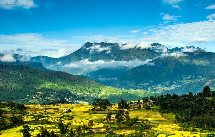 3days 3nights private tour Sapa trekking 1 way train 1 way luxury bus from Hanoi