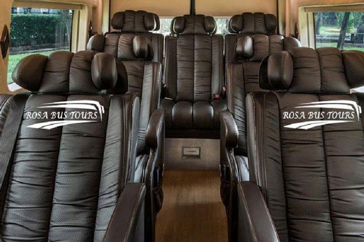 Super Limousine Ha Noi Sapa with experienced driver and luxury car from Ha Noi