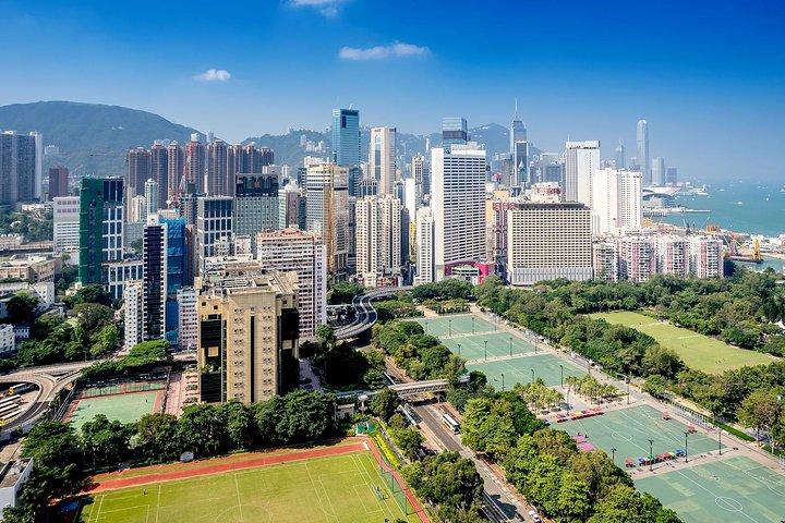 Hong Kong Layover City Tour with 2-way Airport Express Transfer