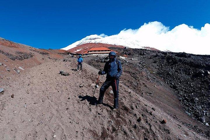 2-Day Tour of Cotopaxi Volcano and Quilotoa Lagoon with hotel