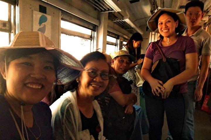 Private Yangon Tour: Circular Train, Walking & Local Food Tasting