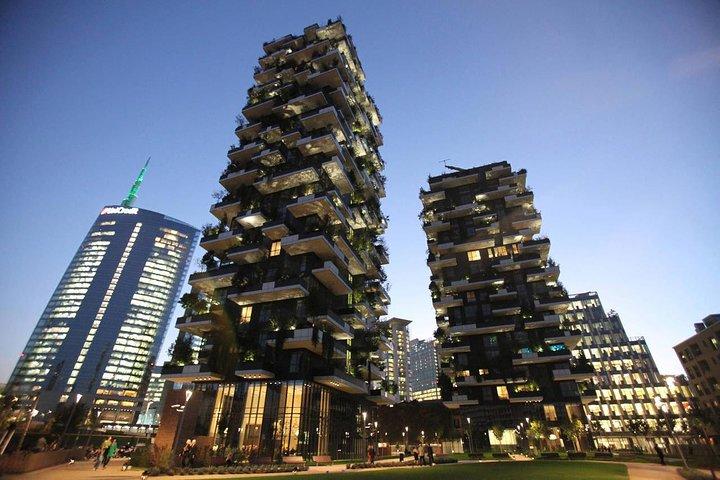 Milan Skyscrapers Guided Tour: Porta Nuova, Unicredit tower & Vertical Forest