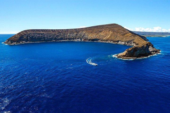 Ni'ihau and Na Pali Coast Snorkel Boat Tour