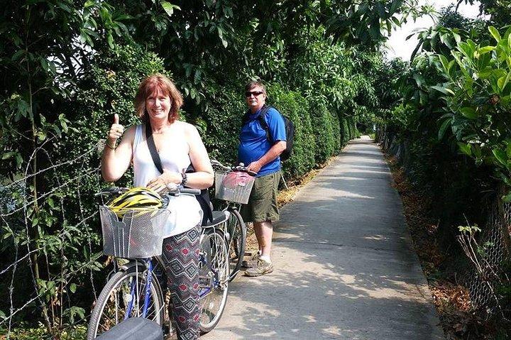 Private Mekong Delta Adventure: My Tho & Biking on BenTre Island