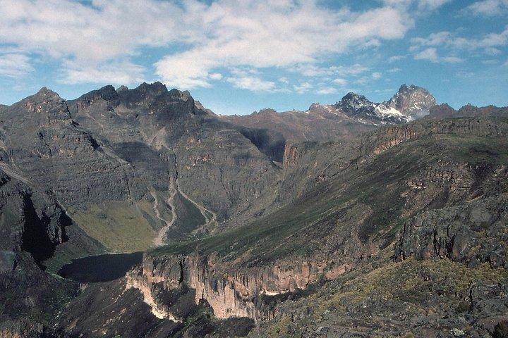 5-Day Hiking Mount Kenya Via Chogoria Route From Nairobi