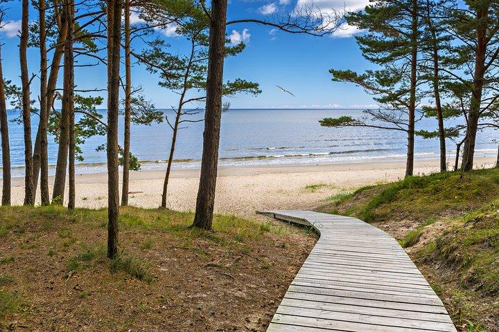 Full-Day Private Trip to Jurmala, Fisherman Villages and Nature Trails from Riga