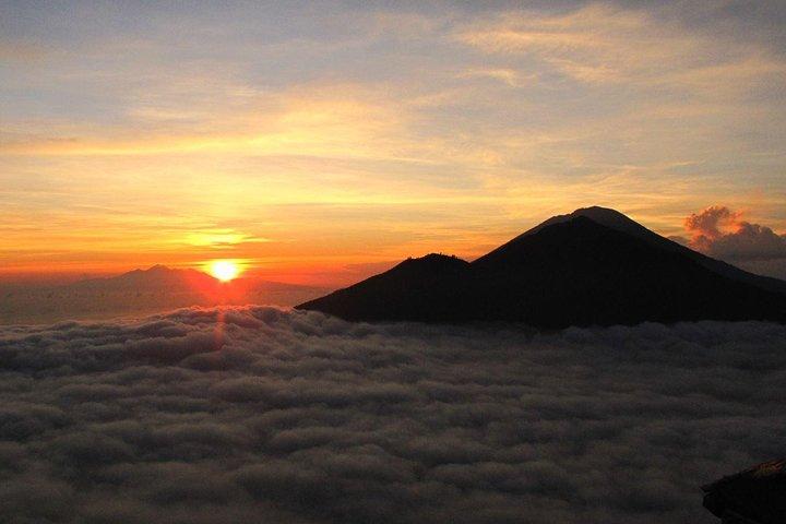 Mount Batur Volcano Sunrise Trekking With Ubud Rice Terrace