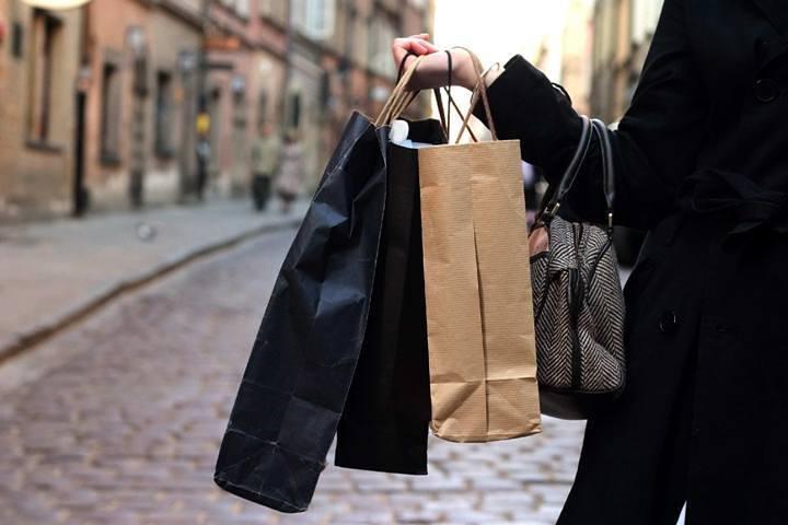 Private van Half day Shopping Tour to the Mall