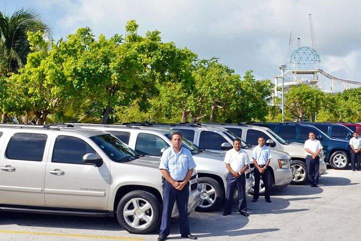 Cancun Airport Private Shuttle with WIFI