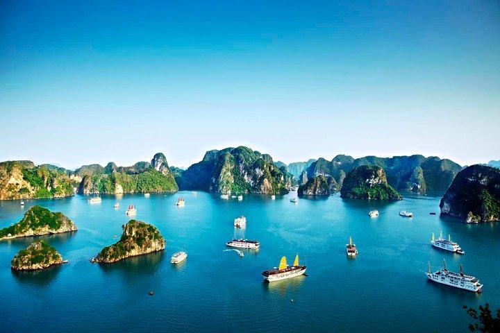 Halong Bay 2-Day Adventure Discover Yen Duc Village & Puppet Show
