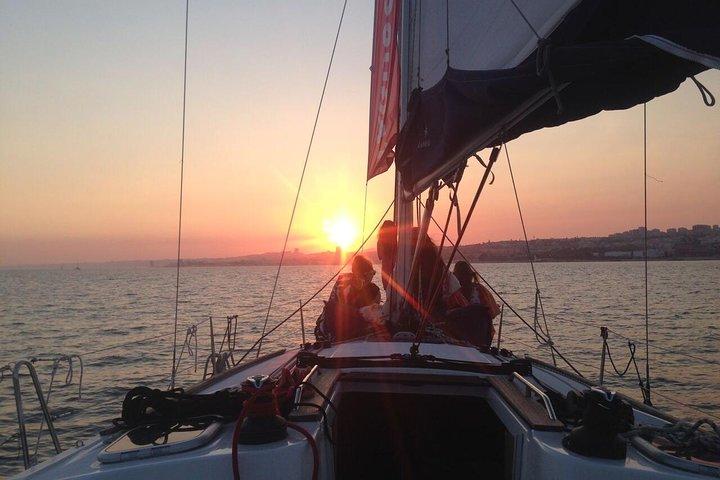 Sunset Sailing Tour On The Tagus River