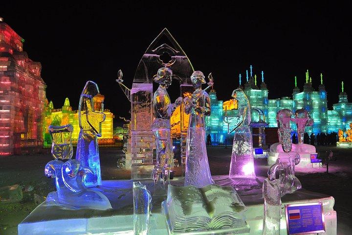 Shared Transfer Service to Ice and Snow World, Sun Island Snow Festival