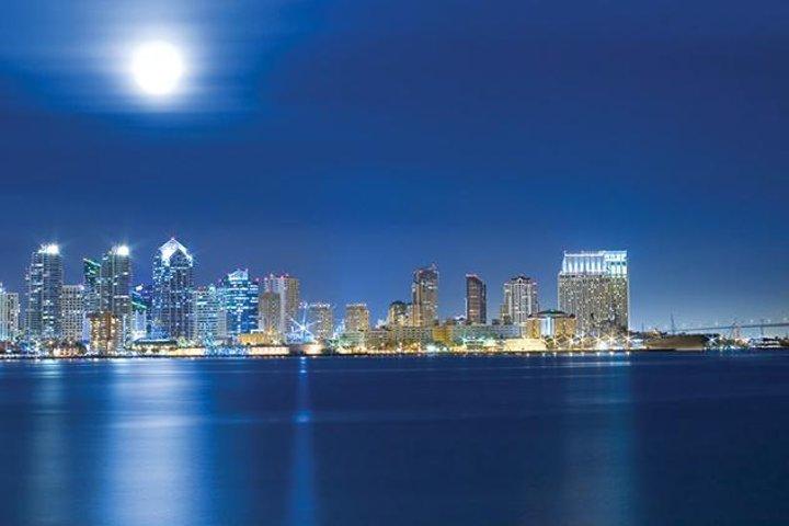 City Cruises San Diego: Gourmet Dinner Cruise & Skyline Views