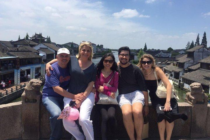 Private Half Day Tour: Zhujiajiao Water Town with Gondola Ride