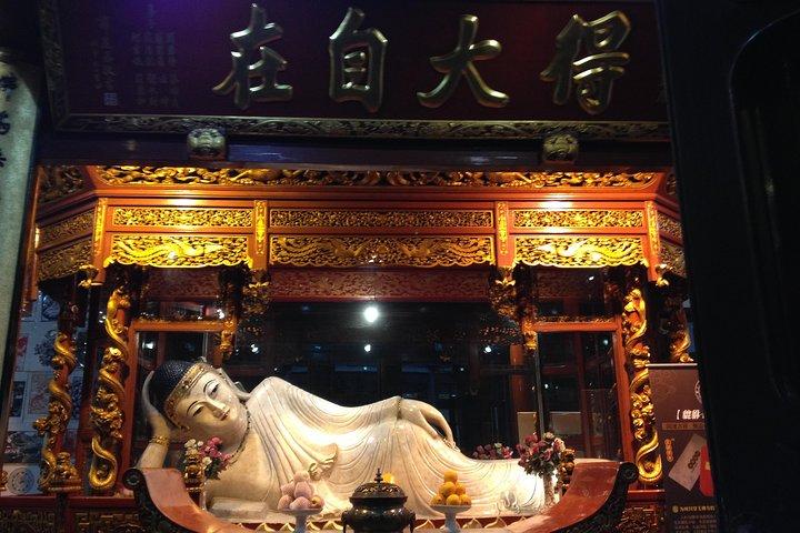 Full-Day Private Guided Tour of Shanghai