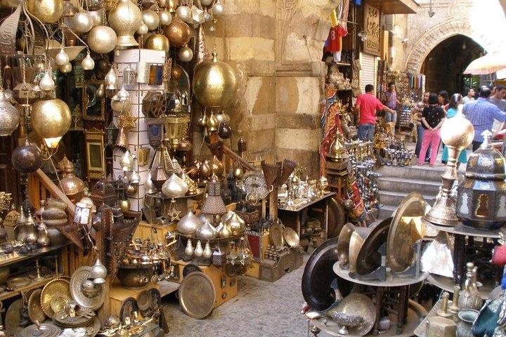 Private Walking Tour to Khan el-Khalili and Madrassa of Sultan Hassan